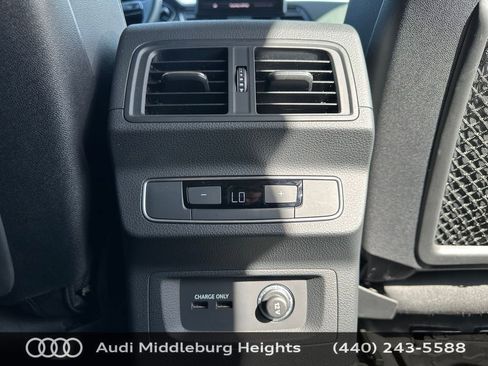 Used 2023 Audi Q5 2.0T Premium w/ Convenience Package AWD/4WD image 29