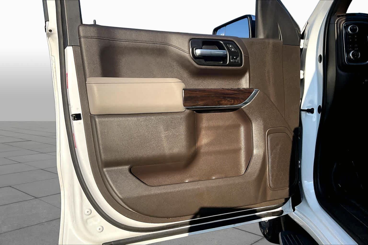 Used 2021 GMC Sierra 1500 SLT AWD/4WD image 22