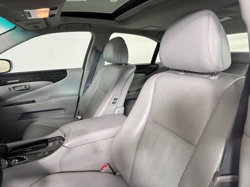 Used 2012 Lexus LS 460 w/ Luxury Value Edition RWD image 6