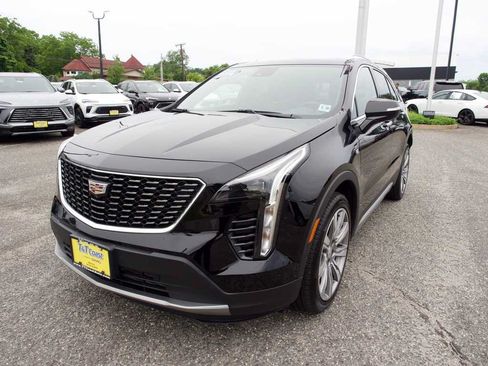 Certified 2023 Cadillac XT4 Premium Luxury w/ Enhanced Visibility Package AWD/4WD image 1