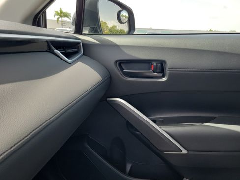 Used 2026 Toyota Corolla Cross LE FWD image 29
