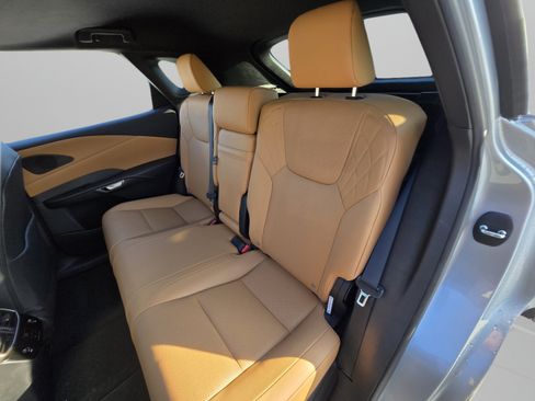 Used 2024 Lexus RX 350h w/ Accessory Package (Z1) AWD/4WD image 19