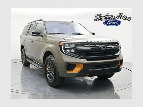 Used 2025 Ford Expedition Tremor AWD/4WD image 1