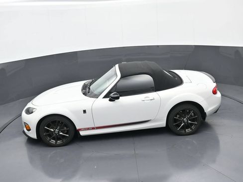 Used 2015 MAZDA MX-5 Miata Club RWD image 27