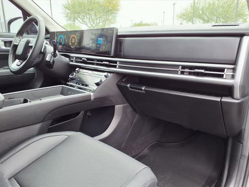 Certified 2025 Hyundai Santa Fe XRT image 10