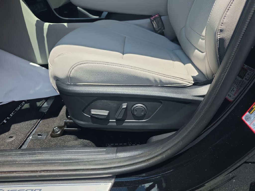 New 2026 Hyundai Tucson Limited AWD/4WD image 12