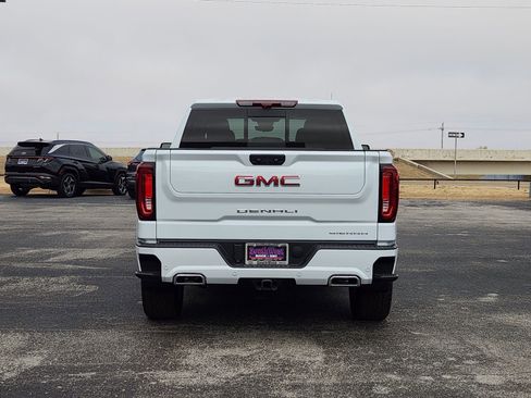 New 2026 GMC Sierra 1500 Denali w/ Technology Package image 8
