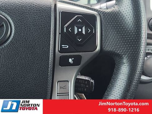 Used 2020 Toyota 4Runner SR5 image 31