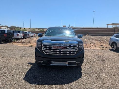 Used 2024 GMC Sierra 1500 Denali AWD/4WD image 3