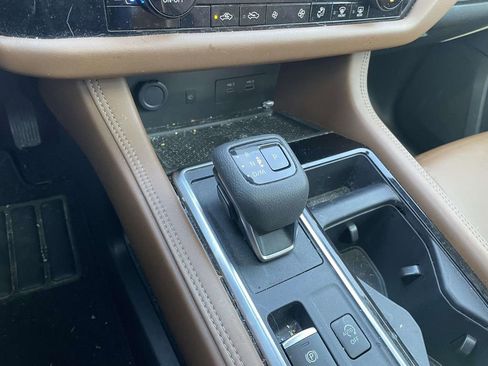 Used 2024 Nissan Pathfinder Platinum w/ Cargo Package image 44