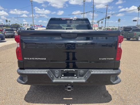 Used 2023 Chevrolet Silverado 1500 Custom RWD image 5