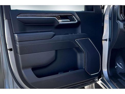 Used 2024 GMC Sierra 1500 Elevation image 18