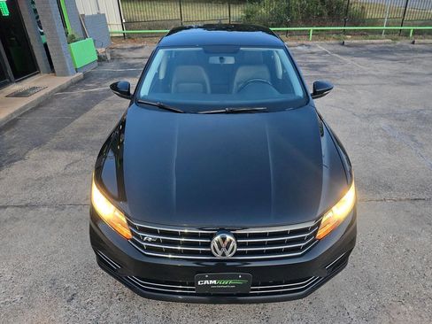 Used 2018 Volkswagen Passat 2.0T R-Line image 47
