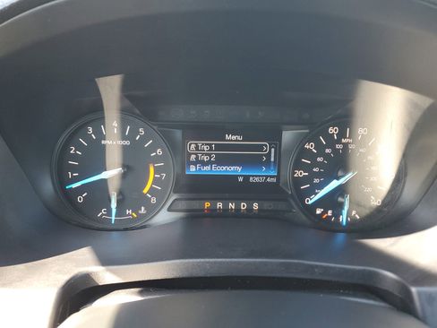 Used 2019 Ford Explorer XLT image 25