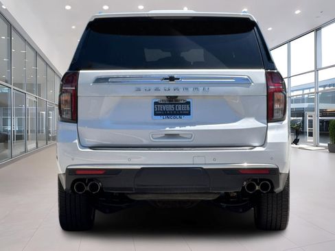Used 2022 Chevrolet Suburban High Country AWD/4WD image 5