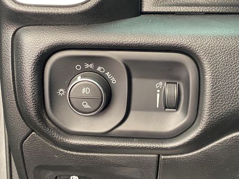 Used 2023 RAM 1500 Big Horn AWD/4WD image 19