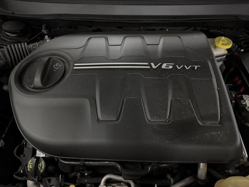 Used 2019 Jeep Cherokee Limited AWD/4WD image 36