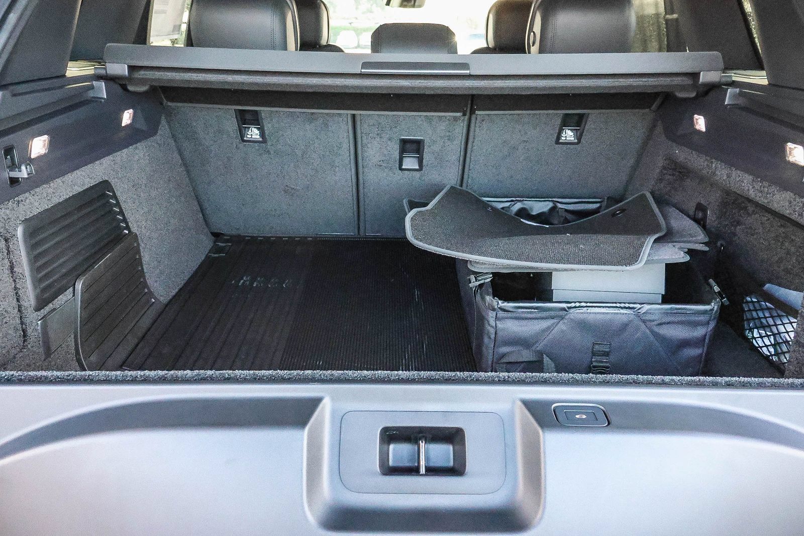New 2026 Land Rover Range Rover SE AWD/4WD image 26