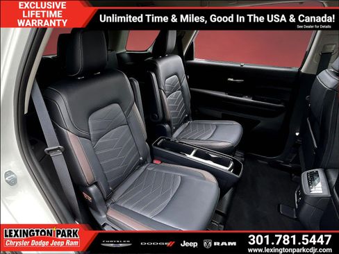 Used 2024 Nissan Pathfinder Platinum AWD/4WD image 24