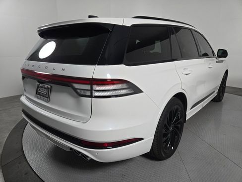 New 2026 Lincoln Aviator Reserve image 4