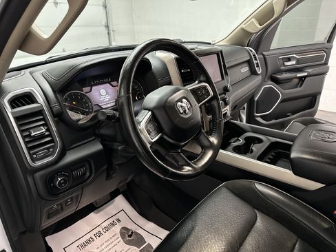 Used 2020 RAM 1500 Laramie AWD/4WD image 17