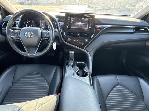 Used 2021 Toyota Camry SE w/ Carpet Mat Package (TMS) image 26