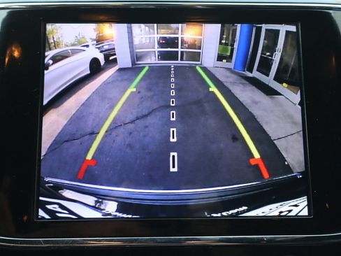 Used 2019 Jeep Grand Cherokee Overland AWD/4WD image 22