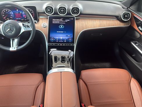 Used 2025 Mercedes-Benz C 300 Sedan image 14