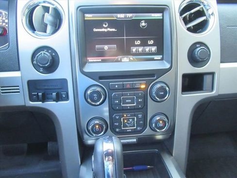 Used 2014 Ford F150 FX4 w/ Equipment Group 402A Luxury AWD/4WD image 25