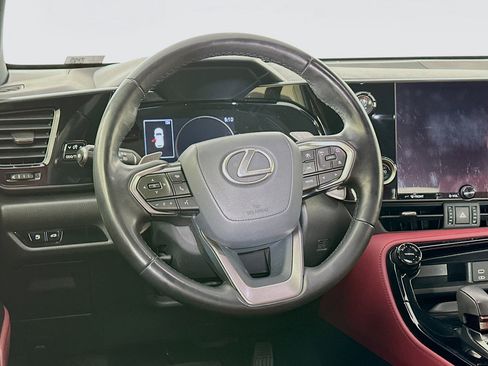 Used 2024 Lexus NX 250 FWD image 18