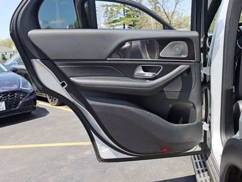 Used 2020 Mercedes-Benz GLE 350 4MATIC image 41