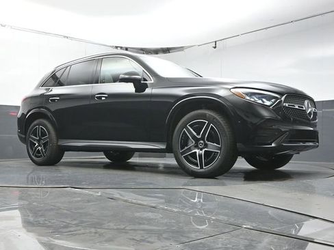 New 2026 Mercedes-Benz GLC 300 image 41