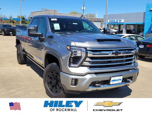 New 2026 Chevrolet Silverado 2500 High Country w/ High Country Premium Package AWD/4WD image 1
