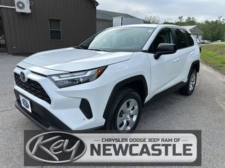 Used 2024 Toyota RAV4 LE video 1