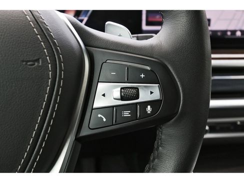 Used 2024 BMW X5 sDrive40i w/ Premium Package image 19