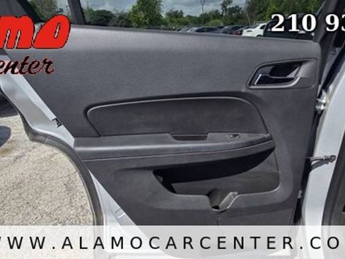 Used 2014 GMC Terrain SLE FWD image 30