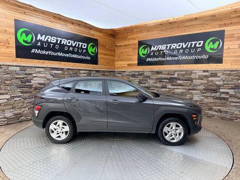 Used 2024 Hyundai Kona SE AWD/4WD image 10