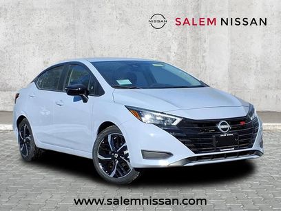 New 2025 Nissan Versa SR w/ Trunk Package