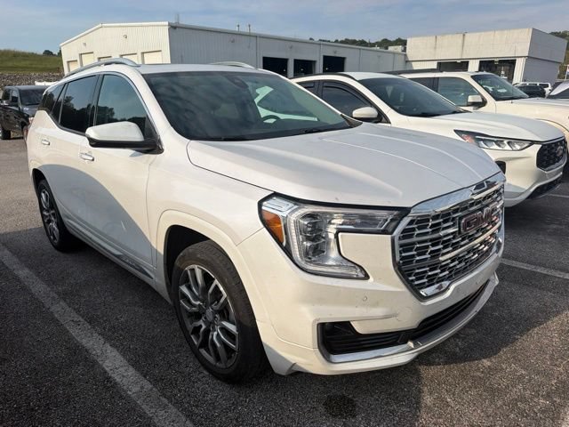 Used 2023 GMC Terrain Denali w/ LPO, Floor Liner Package AWD/4WD image 1