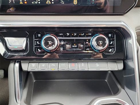 New 2026 GMC Sierra 2500 Denali w/ Denali Reserve Package image 25