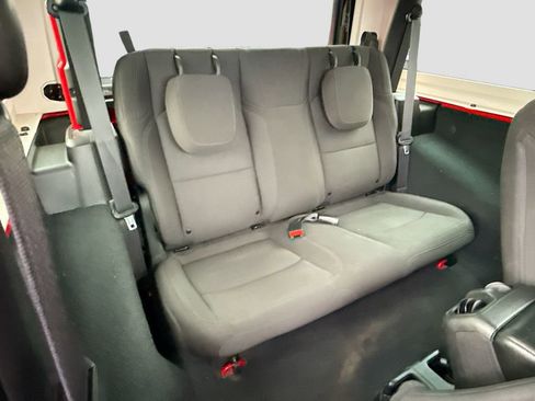Used 2022 Jeep Wrangler Sport AWD/4WD image 30