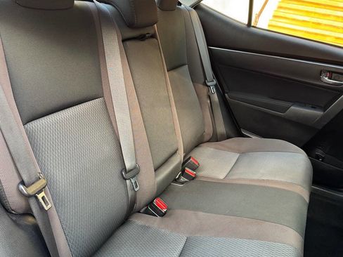 Used 2019 Toyota Corolla LE w/ Carpet Mat Package (TMS) image 11