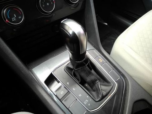 Used 2021 Volkswagen Tiguan S FWD image 46