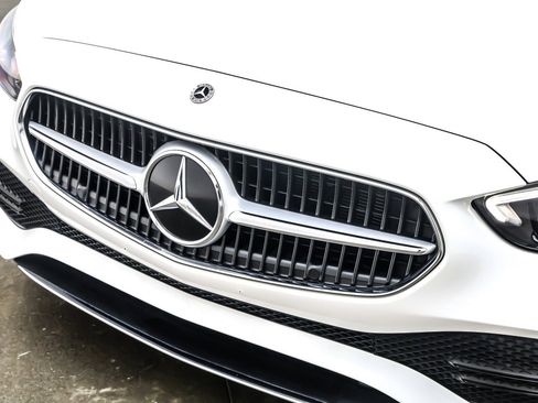 Used 2023 Mercedes-Benz C 300 Sedan image 13