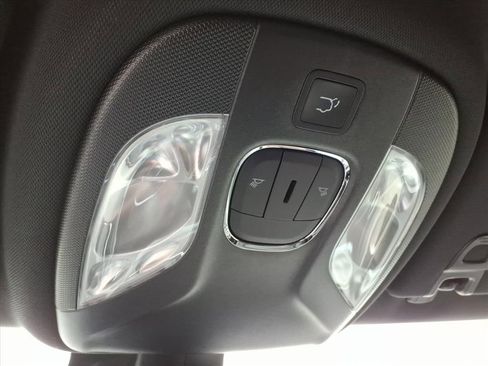 New 2026 Jeep Compass Limited image 31