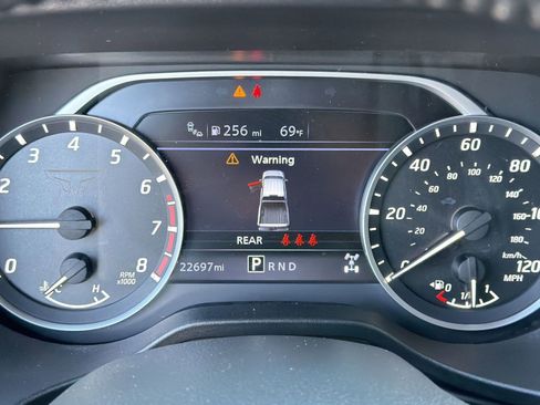 Used 2024 Nissan Titan SV w/ SV Bronze Edition Package AWD/4WD image 16