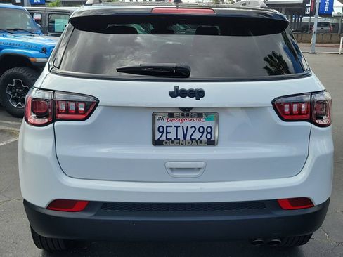 Used 2022 Jeep Compass Latitude w/ Convenience Group FWD image 27