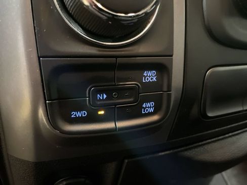 Used 2024 RAM 1500 Classic SLT AWD/4WD image 31