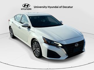 Used 2023 Nissan Altima 2.5 SV FWD video 1