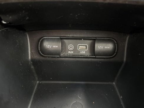 Used 2017 Kia Sorento EX w/ EX V6 Premium Package image 19